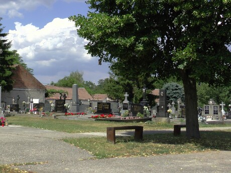 Vištuk - místní hřbitov