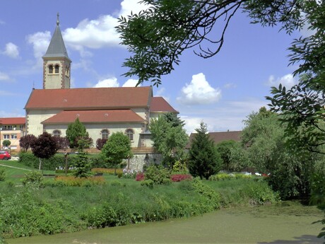 Vlčkovce - Kostel svaté Terezie z Lisieux