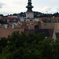 centrum Bratislavy z veže Starej radnice - vidieť Michalskú vežu